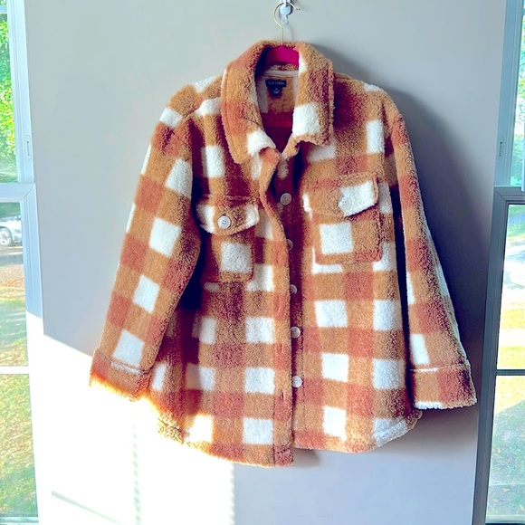 NWOT Fuzzy Plaid Teddy Jacket - Picture 3 of 4